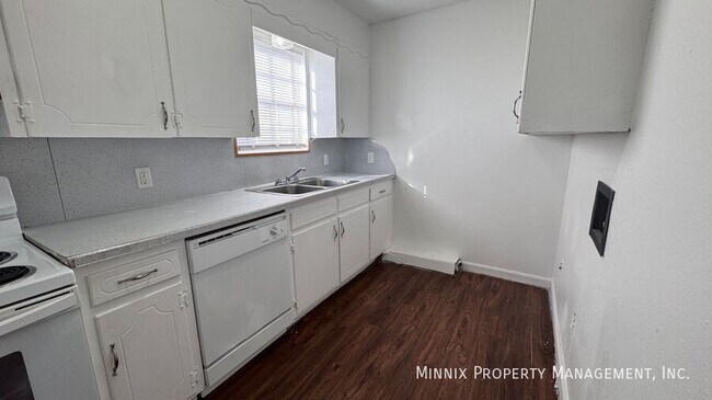 Photo - 1708 Yonkers