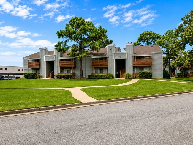 Building Photo - Cedar Lane Apartments