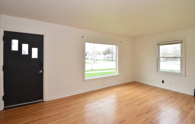 Photo - 3115 Lasalle St