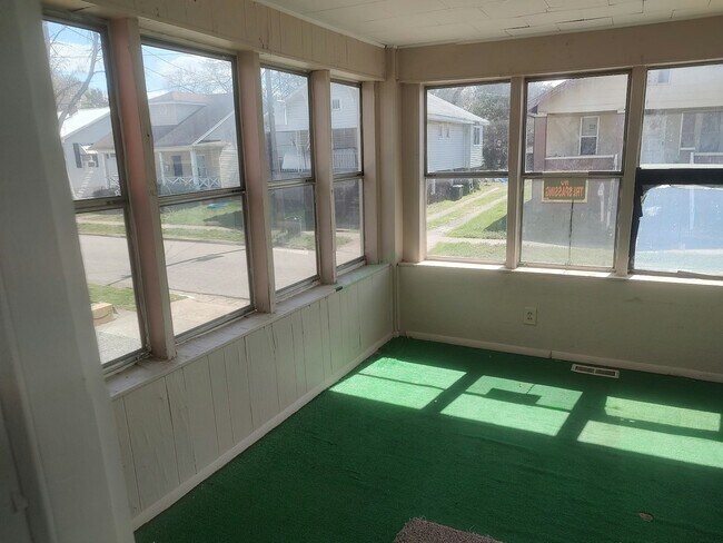 Photo - 204 E Dayton St