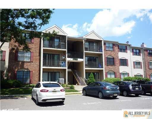 Building Photo - 388 Lancaster Ct