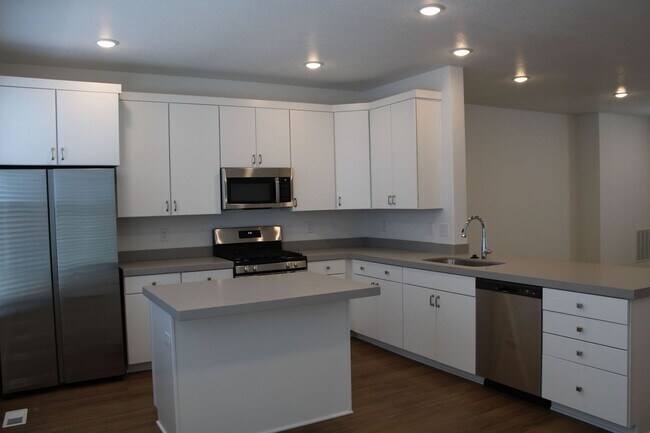 Photo - 3-bedroom, 2.5-bath townhome offering modern living in an unbeatable location.