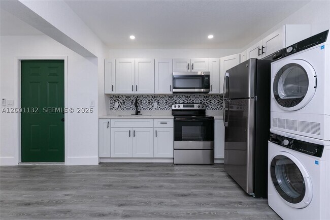Photo - 6125 SW 40th St Unit 4