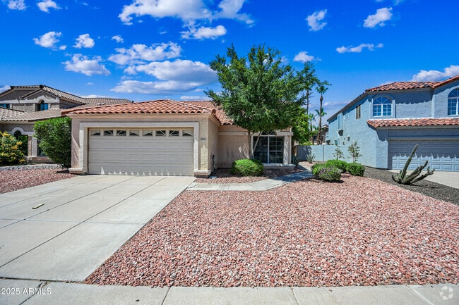 Building Photo - 3830 E Tanglewood Dr Rental