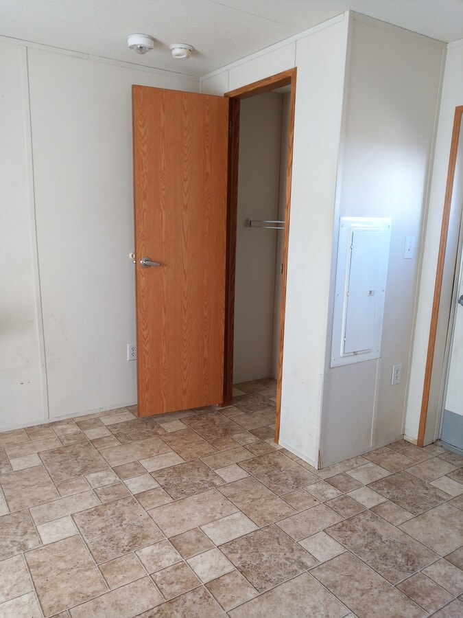 Photo - 111 W Rowan St