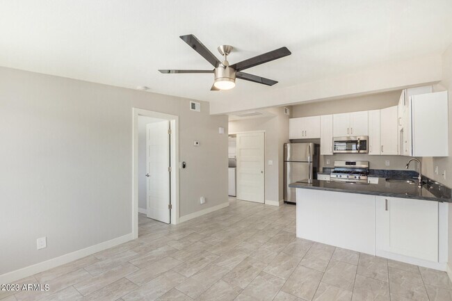 Photo - 6631 E Earll Dr Unit 1003