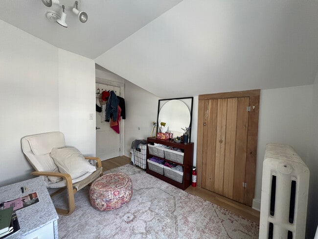 Photo - 65 Moulton St