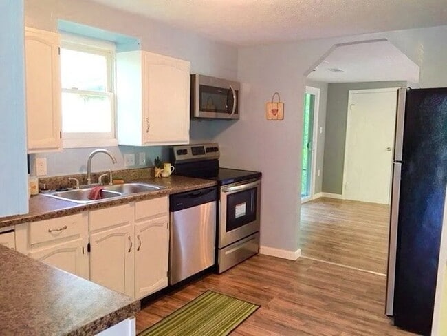 Photo - 3566 Richardson Rd