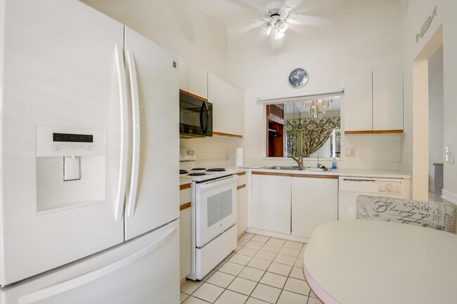 Photo - 3340 Lucerne Park Dr Unit 3340