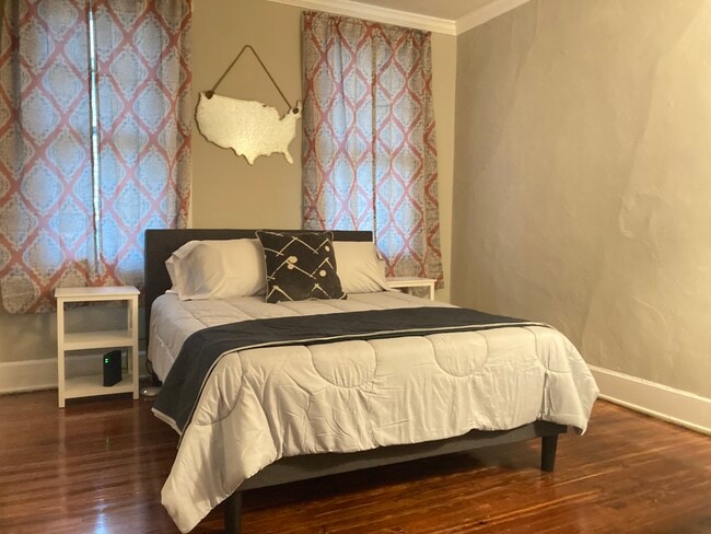 Photo - 1712 Richards St