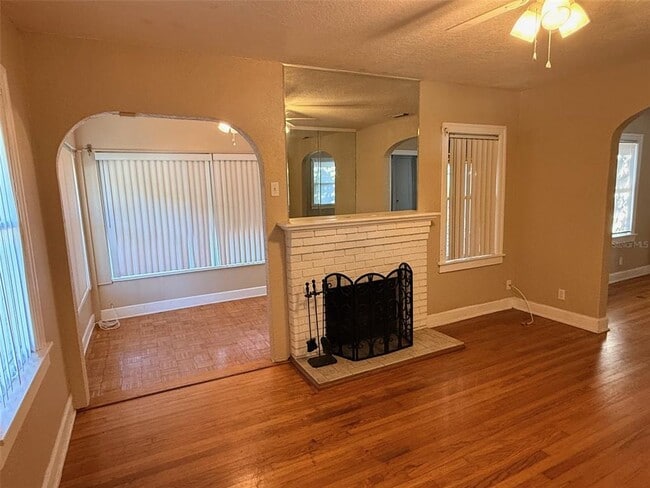 Photo - 1908 20th Ave N