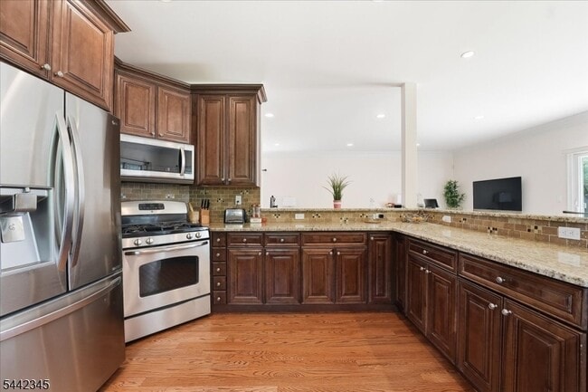 Photo - 6 Poplar Pl