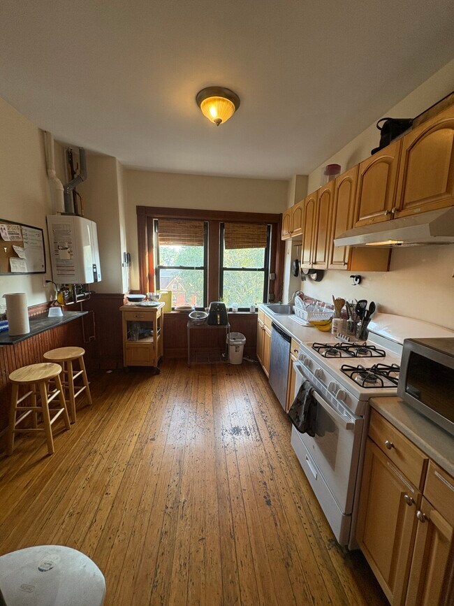 Building Photo - 2020 Massachusetts Ave Unit 6 Rental