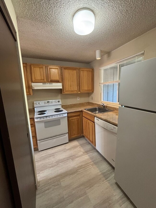 Photo - 19200 NW Mahama Way Unit 19200A
