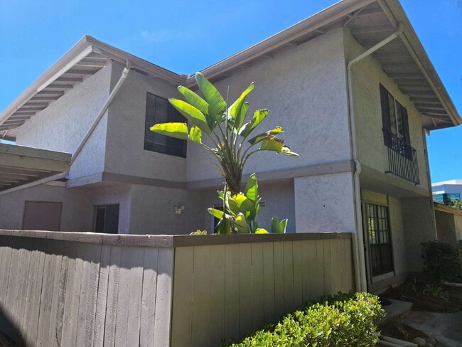 Building Photo - OPEN HOUSE Sat 08/16 1pm - 4 pm
Spacious 3...
