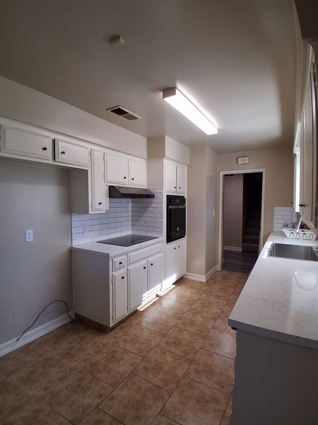 Photo - 5780 N 8th St Unit A