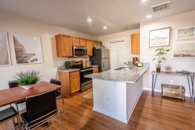 University Suites: Off-Campus Community