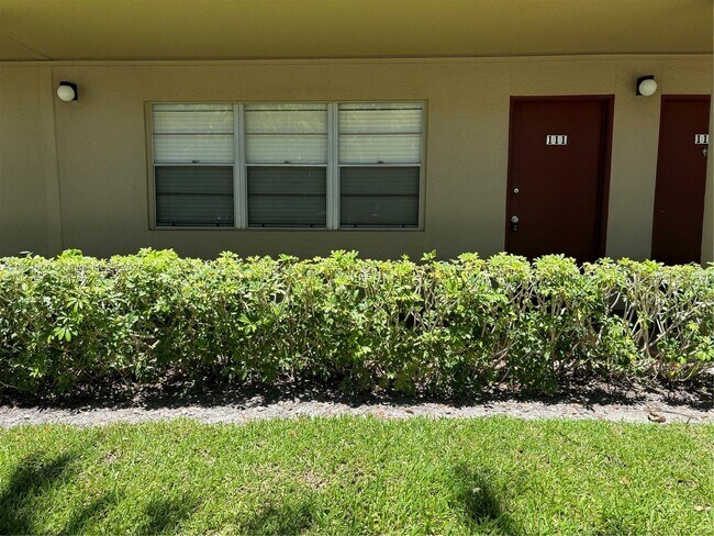 Building Photo - 13475 SW 9th St Unit 111A Rental