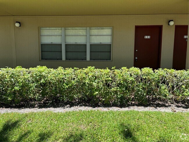 Building Photo - 13475 SW 9th St Unit 111A Rental