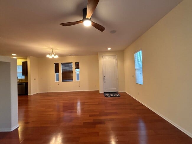 Photo - Upgraded Otay Ranch Townhome With Garage And Resort Style Amenities