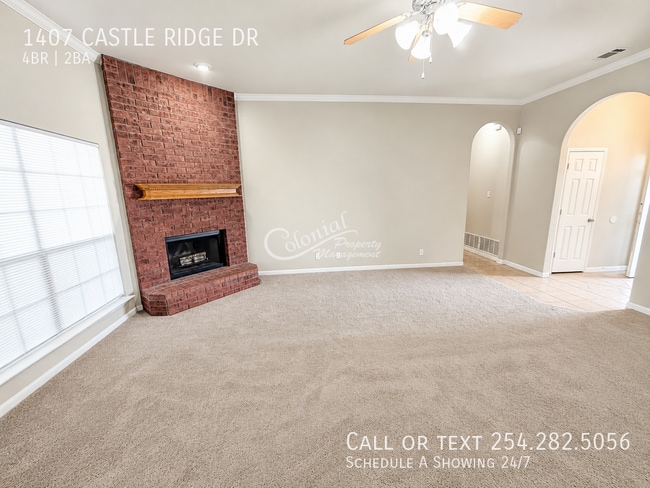Photo - 1407 Castle Ridge Dr