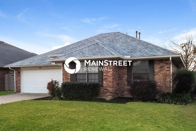 Photo - 3 Bedroom Pet-Friendly Home in Edmond, OK ...