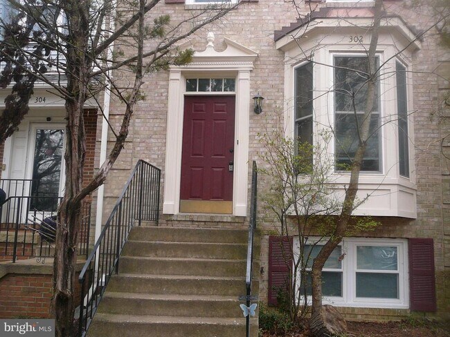 Photo - 302 Harrogate Rd