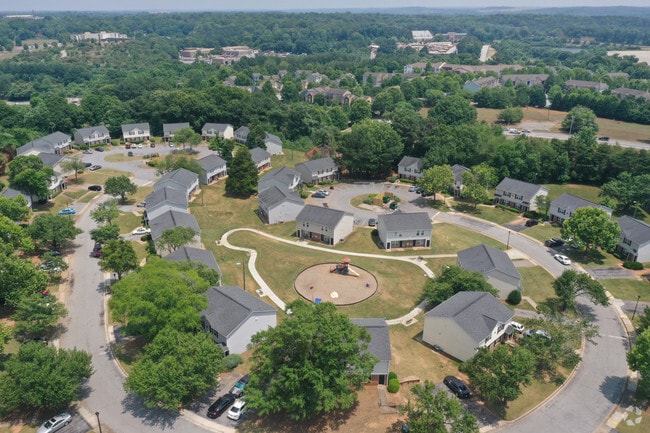 Villas at Lakewood Apartment Homes