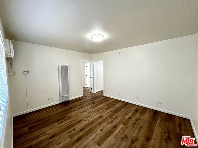 Photo - 829 Alpine St Unit 3