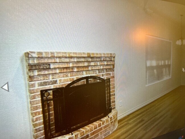 Photo - 322WANDERSON100-200 Unit 100