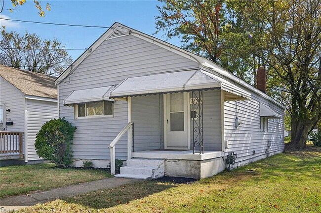 Photo - 1128 43rd St