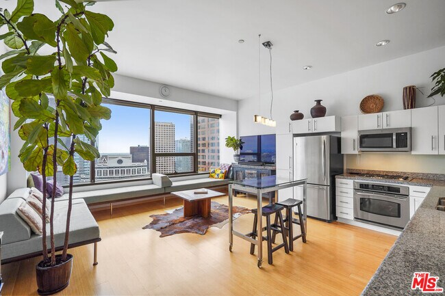 1100 Wilshire Blvd Unit 2610