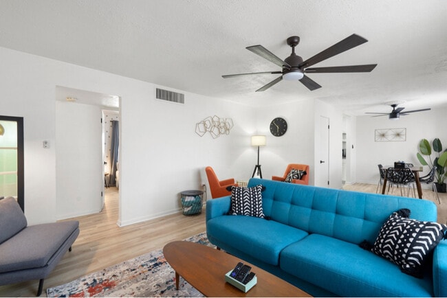 Photo - 1414 N Cameron St