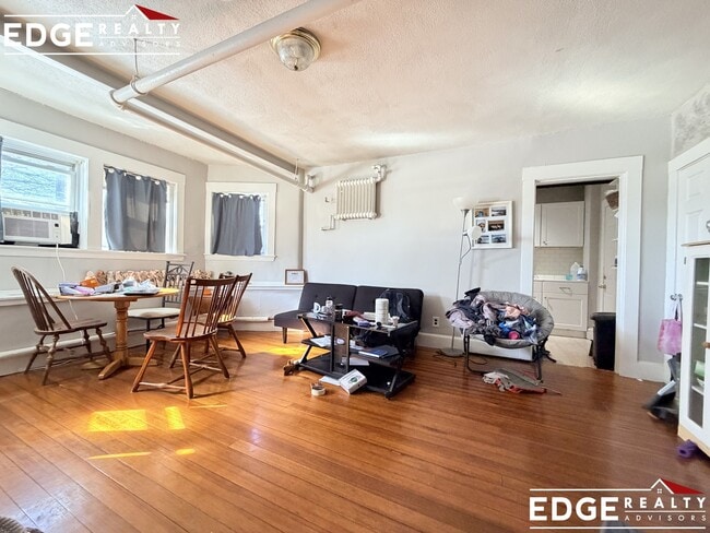 Photo - 1709 Commonwealth Ave Unidad 1