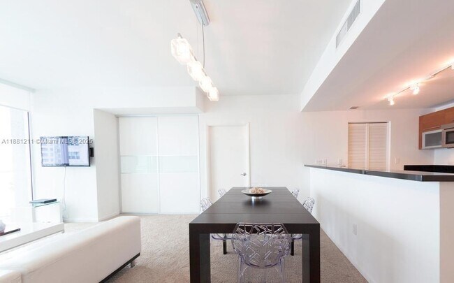 Photo - 244 Biscayne Blvd Unit 1710