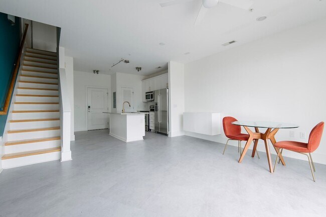 Photo - Live in the Heart of Downtown Raleigh!