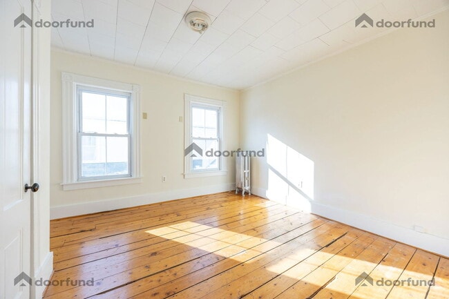 Building Photo - 12 Page St Unit 2