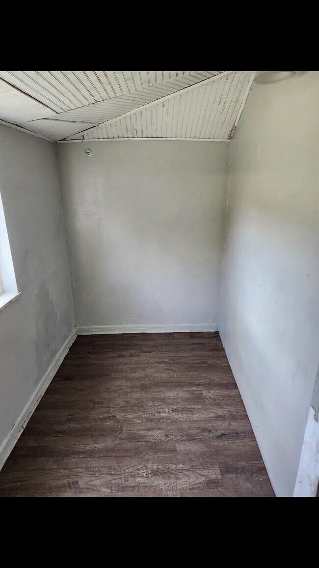 214 W Volusia Ave House House Rental in Deland, FL