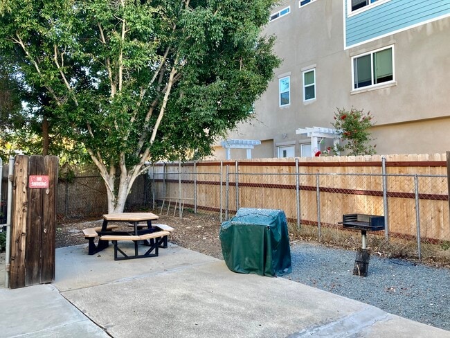 Photo - 2 Bedroom 1 Bathroom West La Mesa Apartment Unidad 4369  B2