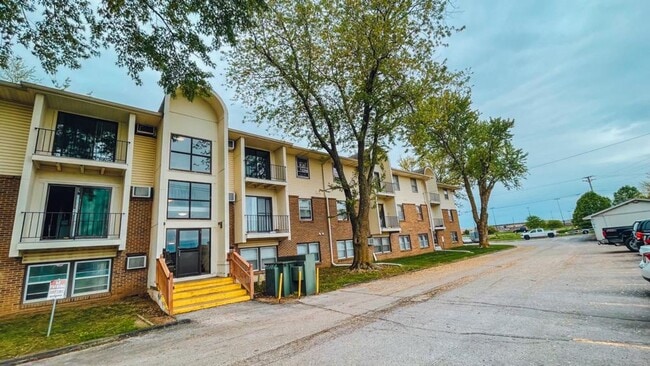 Photo - Belmont Park Apartments