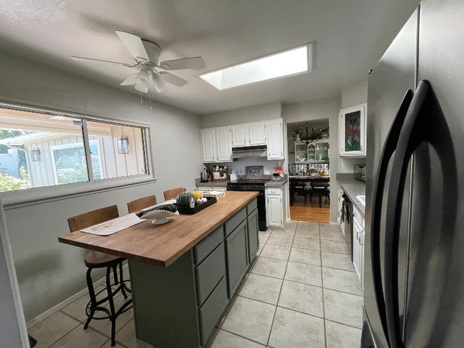 Photo - 3509 Britt St NE