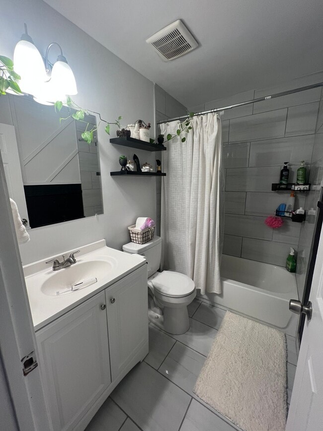 Photo - 204 Dunteman Dr Unit 302