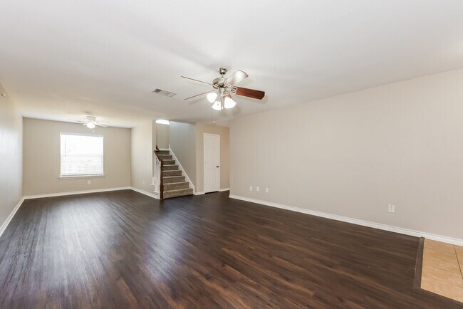 Photo - 1217 Maplewood Dr