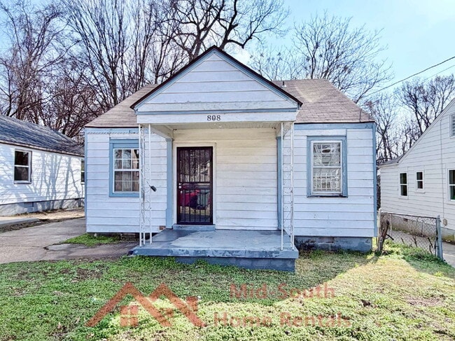 Building Photo - 808 Columbia St