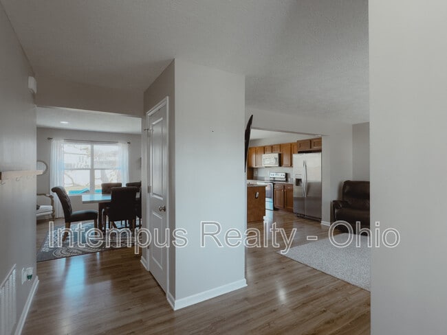 Photo - 4020 Leather Stocking Trail