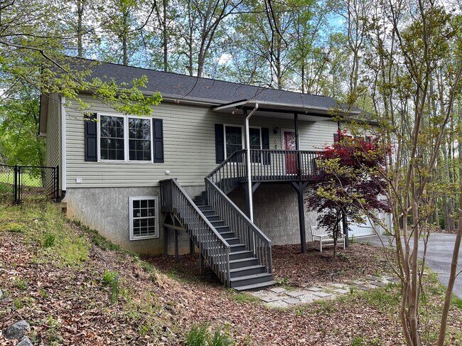 46 Badger Run - Spacious 4 bed/3 bath home... - 46 Badger Run - Spacious 4 bed/3 bath home...