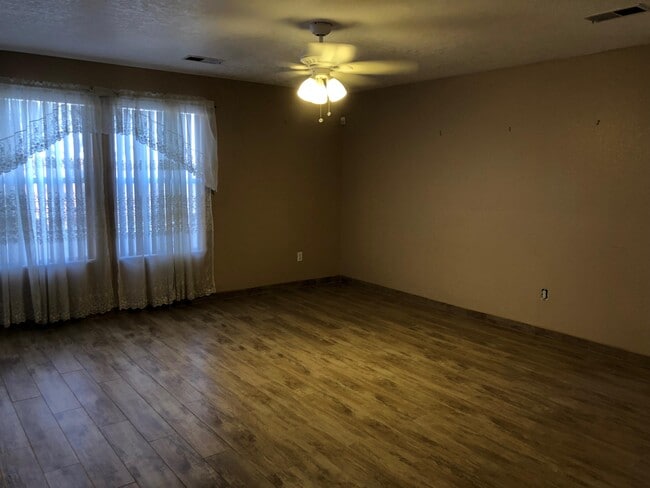 Photo - 5305 Park Ridge Rd NW