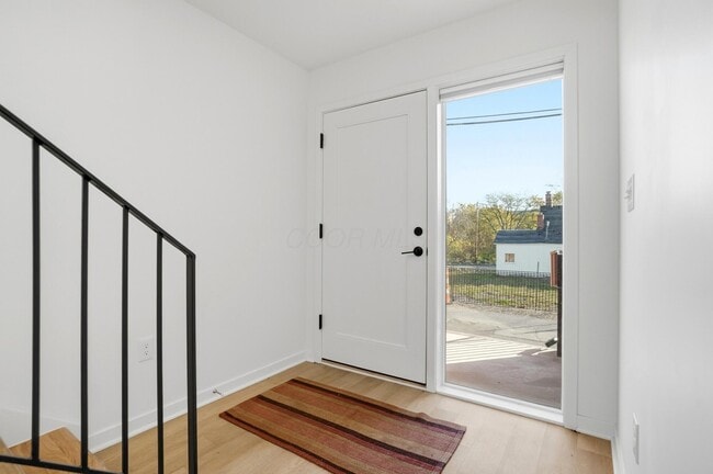 Photo - 33 N Blacksmith Ln