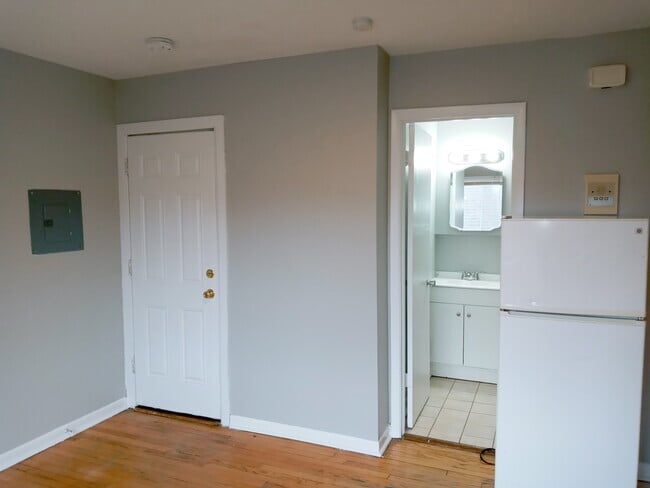 Photo - 7201 S Western Ave Unit 1