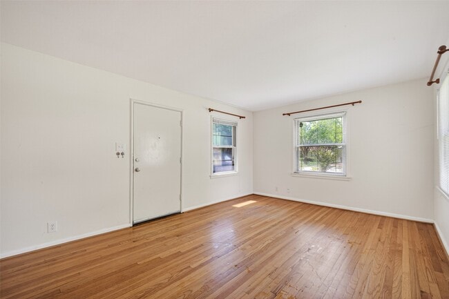 Photo - 5505 Huisache St